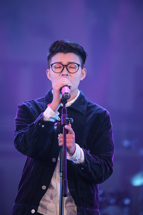 91直播
十佳歌手演唱会暨艺术团结汇顺利举行