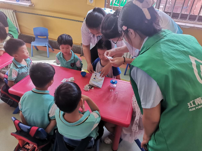 青 山绿水，“河”我守护｜91直播
“河”你守绿实践团筑梦绿色新篇章